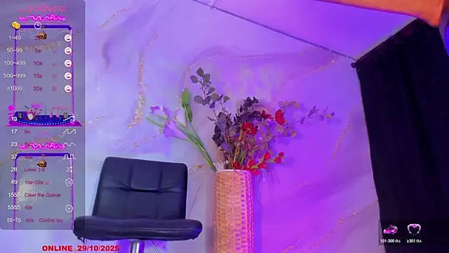 Karla-Ebony online show from October 29, 2025, 1:46 pm