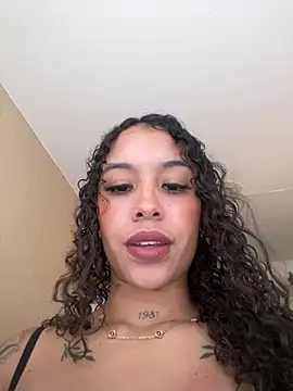 Snapshot of MarieLeon chatting on May 16, 2026, 7:56 pm MarieLeon online show from May 16, 2026, 7:56 pm