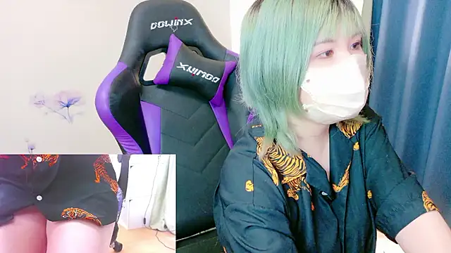 Snapshot of hazuki_8008 chatting on September 29, 2025, 5:01 am hazuki 8008 online show from September 29, 2025, 5:01 am