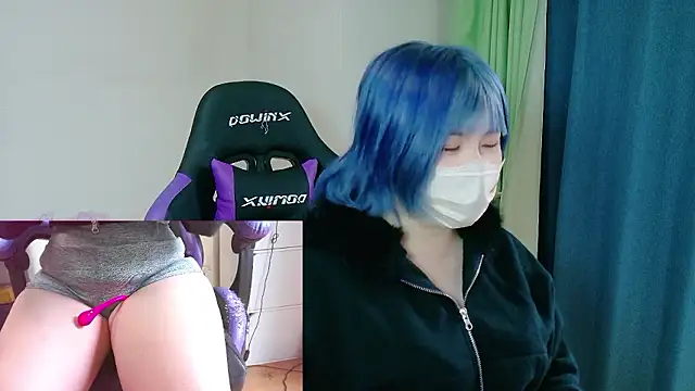 Snapshot of hazuki_8008 chatting on October 21, 2025, 4:13 am hazuki 8008 online show from October 21, 2025, 4:13 am