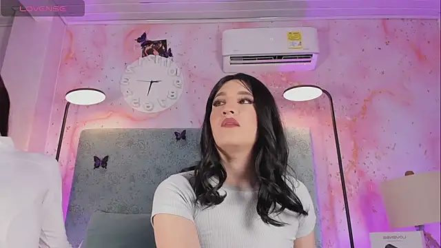 JESSI NAOMI online show from April 11, 2026, 4:06 am