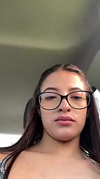 Snapshot of Arilw chatting on March 31, 2026, 2:06 pm Arilw online show from March 31, 2026, 2:06 pm