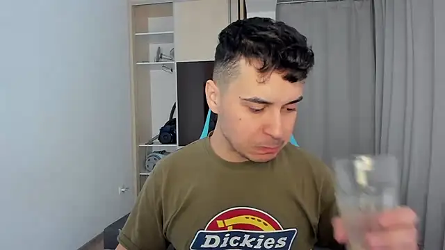 MatMalonne online show from February 9, 2026, 5:44 am