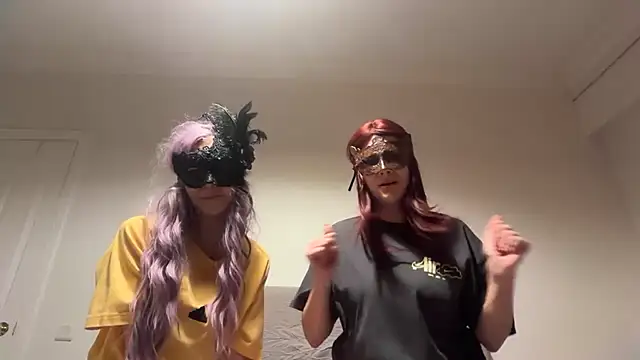 Nisaaa20003 online show from December 16, 2025, 6:57 pm