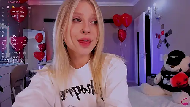 lilyvibe online show from February 14, 2025, 7:54 pm