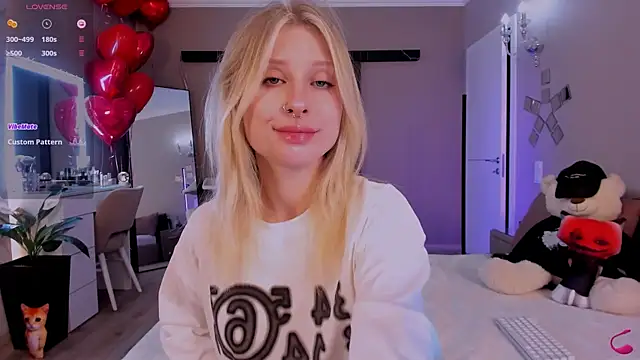 lilyvibe online show from February 20, 2025, 6:35 pm