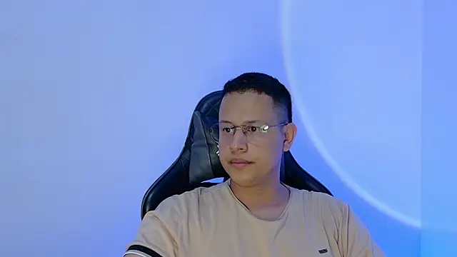 LiamVidal online show from July 7, 2026, 11:42 pm