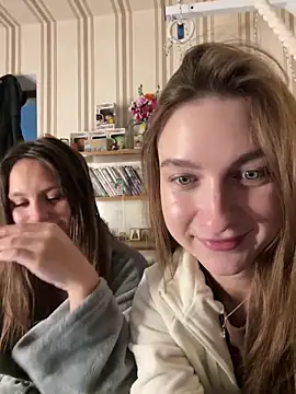 Snapshot of sweety_secret_ chatting on October 28, 2025, 12:52 pm sweety secret online show from October 28, 2025, 12:52 pm