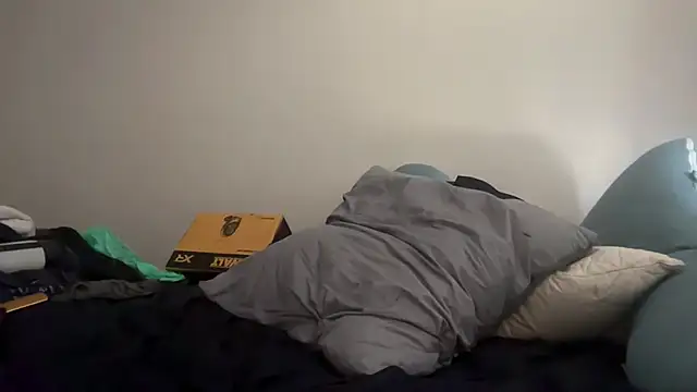 nakud4u online show from December 18, 2025, 3:45 am