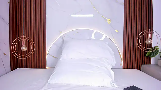 Snapshot of miamiller69 chatting on October 4, 2025, 4:54 am miamiller69 online show from October 4, 2025, 4:54 am