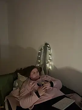 Snapshot of perfectly69 chatting on January 10, 2025, 7:21 pm perfectly69 online show from January 10, 2025, 7:21 pm