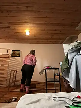 Snapshot of perfectly69 chatting on January 13, 2025, 8:26 pm perfectly69 online show from January 13, 2025, 8:26 pm