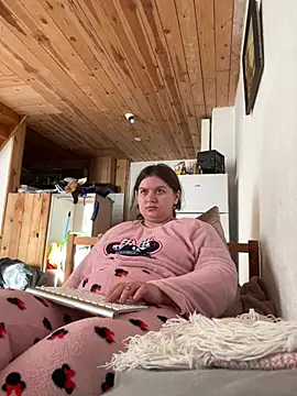 Snapshot of perfectly69 chatting on January 14, 2025, 11:53 am perfectly69 online show from January 14, 2025, 11:53 am