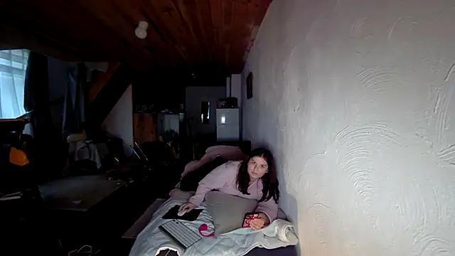 Snapshot of perfectly69 chatting on January 17, 2025, 3:53 pm perfectly69 online show from January 17, 2025, 3:53 pm