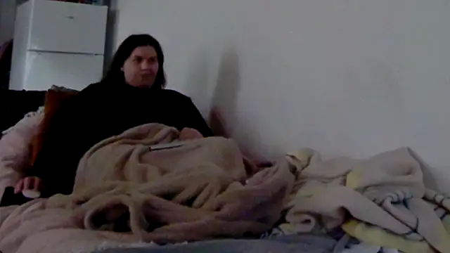 Snapshot of perfectly69 chatting on January 28, 2025, 2:10 pm perfectly69 online show from January 28, 2025, 2:10 pm