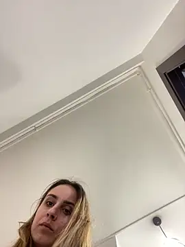 Snapshot of Daisyforyou chatting on February 23, 2025, 6:28 am Daisyforyou online show from February 23, 2025, 6:28 am