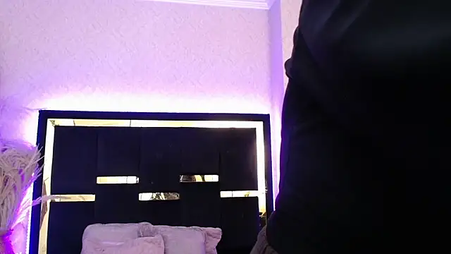 Bunny O online show from March 10, 2026, 12:37 am