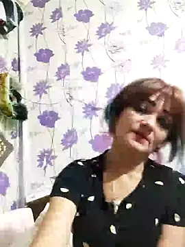 SweetLeila40 online show from December 30, 2024, 4:29 pm