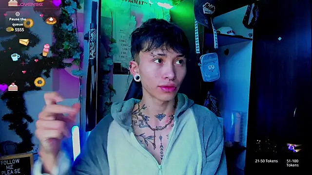 juniior 2311  online show from March 21, 2025, 12:17 pm