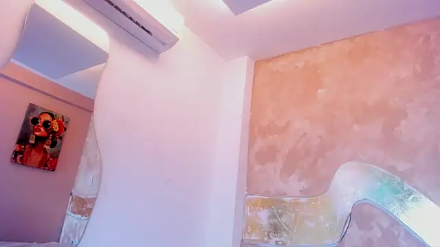 Snapshot of melaniecooperr chatting on October 26, 2025, 2:39 am melaniecooperr online show from October 26, 2025, 2:39 am