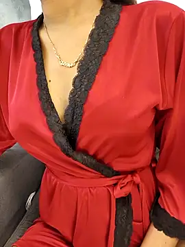 Snapshot of yhona_darling chatting on May 21, 2026, 10:55 am yhona darling online show from May 21, 2026, 10:55 am