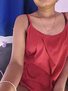 Snapshot of yhona_darling chatting on June 16, 2026, 12:35 am yhona darling online show from June 16, 2026, 12:35 am