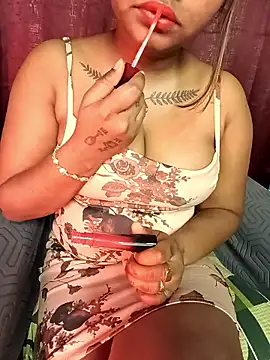 Snapshot of Hot_Urvi chatting on January 17, 2026, 6:18 am Hot Urvi online show from January 17, 2026, 6:18 am