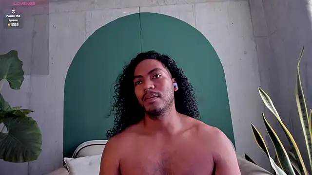 Snapshot of noah_jones__ chatting on December 2, 2025, 7:31 pm noah jones online show from December 2, 2025, 7:31 pm