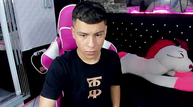 Snapshot of salvadorgomezx chatting on December 5, 2024, 8:33 pm salvadorgomezx online show from December 5, 2024, 8:33 pm