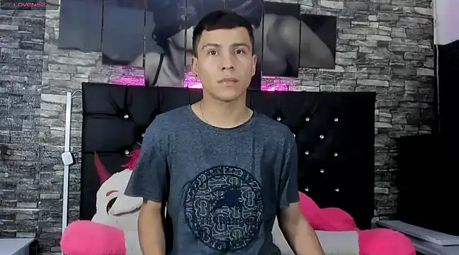 Snapshot of salvadorgomezx chatting on December 12, 2024, 7:37 pm salvadorgomezx online show from December 12, 2024, 7:37 pm