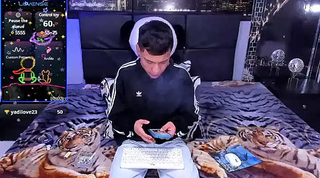 Snapshot of salvadorgomezx chatting on December 13, 2024, 6:00 am salvadorgomezx online show from December 13, 2024, 6:00 am