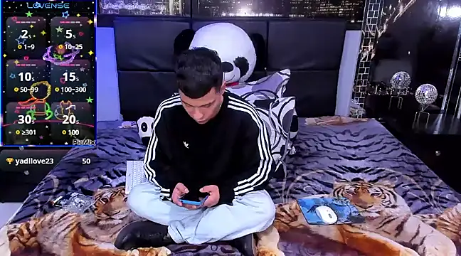 Snapshot of salvadorgomezx chatting on December 13, 2024, 9:02 am salvadorgomezx online show from December 13, 2024, 9:02 am