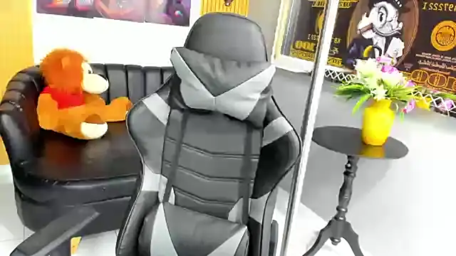 Snapshot of salvadorgomezx chatting on December 17, 2024, 7:48 pm salvadorgomezx online show from December 17, 2024, 7:48 pm