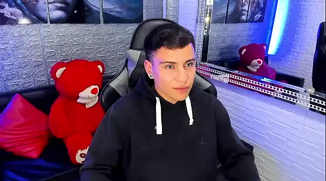 Snapshot of salvadorgomezx chatting on January 7, 2025, 10:30 pm salvadorgomezx online show from January 7, 2025, 10:30 pm