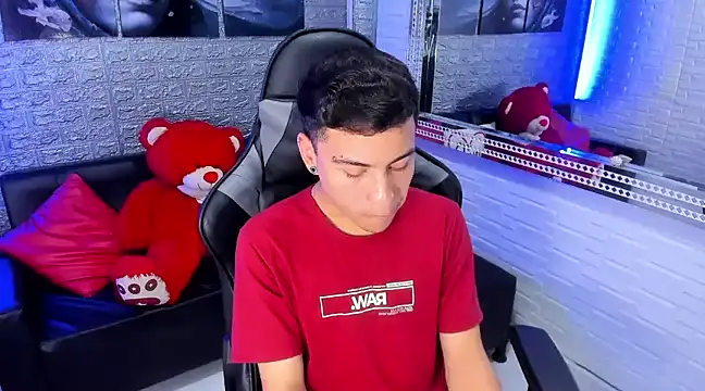 Snapshot of salvadorgomezx chatting on January 13, 2025, 7:31 pm salvadorgomezx online show from January 13, 2025, 7:31 pm