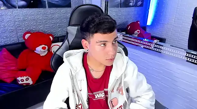 Snapshot of salvadorgomezx chatting on January 14, 2025, 4:57 am salvadorgomezx online show from January 14, 2025, 4:57 am