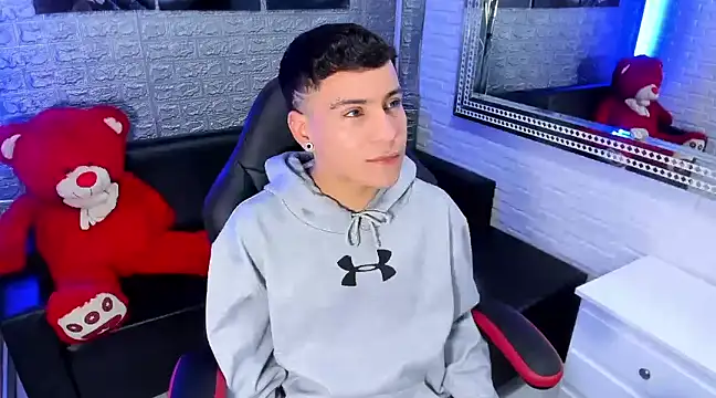 Snapshot of salvadorgomezx chatting on February 4, 2025, 7:51 am salvadorgomezx online show from February 4, 2025, 7:51 am