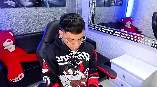 Snapshot of salvadorgomezx chatting on February 5, 2025, 2:08 am salvadorgomezx online show from February 5, 2025, 2:08 am