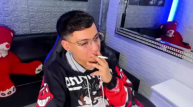 Snapshot of salvadorgomezx chatting on February 7, 2025, 3:34 am salvadorgomezx online show from February 7, 2025, 3:34 am