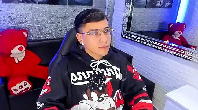 Snapshot of salvadorgomezx chatting on February 11, 2025, 6:19 am salvadorgomezx online show from February 11, 2025, 6:19 am