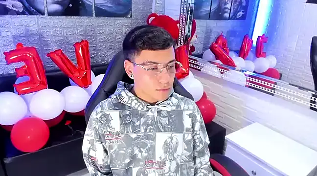 Snapshot of salvadorgomezx chatting on February 15, 2025, 3:31 am salvadorgomezx online show from February 15, 2025, 3:31 am