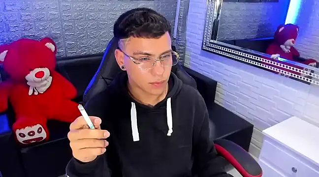 Snapshot of salvadorgomezx chatting on February 18, 2025, 6:15 am salvadorgomezx online show from February 18, 2025, 6:15 am