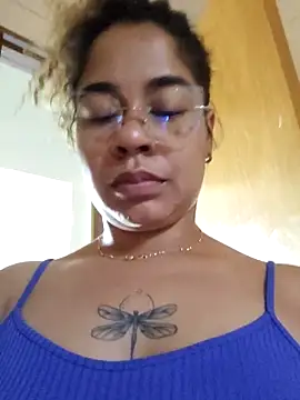 Snapshot of VitoriaFernandes chatting on November 19, 2025, 8:31 pm VitoriaFernandes online show from November 19, 2025, 8:31 pm