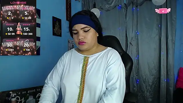 Snapshot of Falak-Yasin chatting on October 28, 2025, 12:09 pm Falak-Yasin online show from October 28, 2025, 12:09 pm