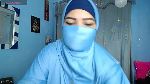 Snapshot of Falak-Yasin chatting on November 19, 2025, 12:38 pm Falak-Yasin online show from November 19, 2025, 12:38 pm