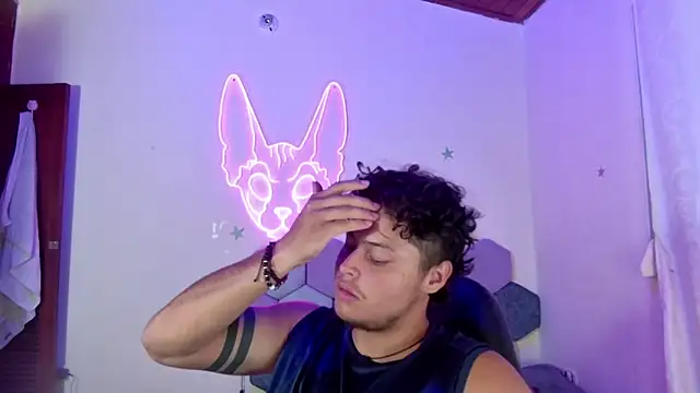 Snapshot of Horny_tgn chatting on February 6, 2025, 9:28 pm Horny tgn online show from February 6, 2025, 9:28 pm