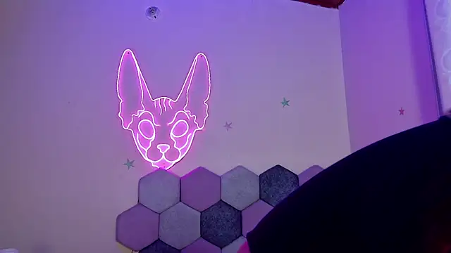 Snapshot of Horny_tgn chatting on February 17, 2025, 9:30 pm Horny tgn online show from February 17, 2025, 9:30 pm