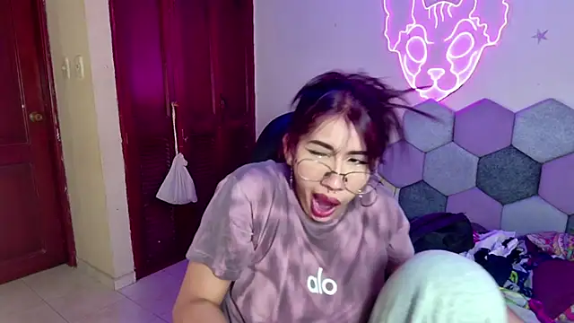 Snapshot of Horny_tgn chatting on February 19, 2025, 12:55 pm Horny tgn online show from February 19, 2025, 12:55 pm