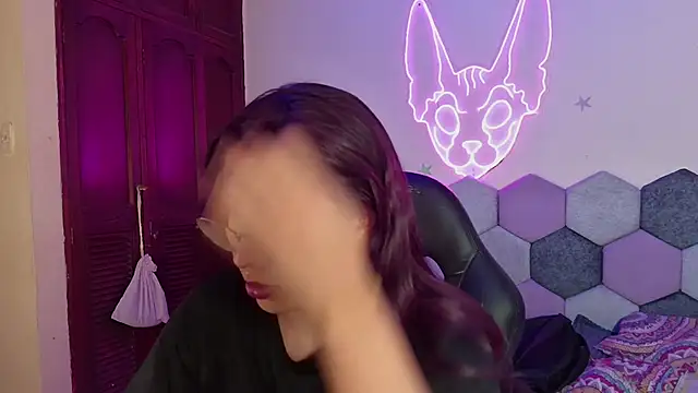 Snapshot of Horny_tgn chatting on February 21, 2025, 6:04 pm Horny tgn online show from February 21, 2025, 6:04 pm