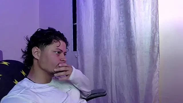 Snapshot of Horny_tgn chatting on September 22, 2025, 12:07 pm Horny tgn online show from September 22, 2025, 12:07 pm